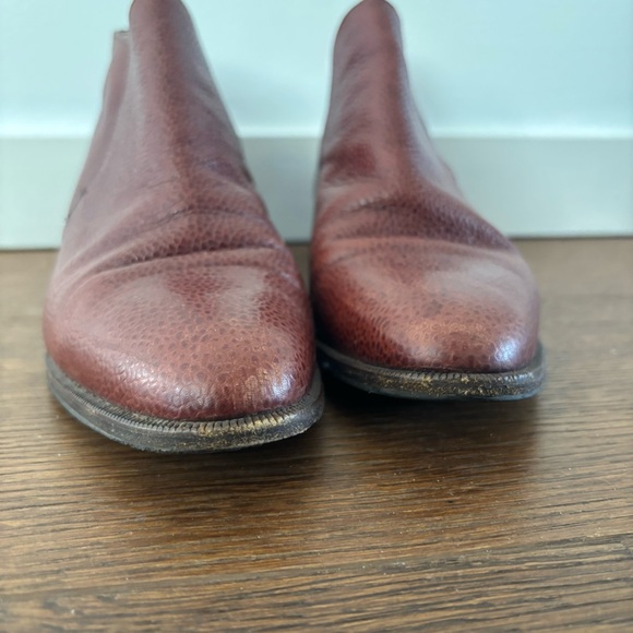 Vintage Textured Ankle Pointed Toe Booties in Warm Brown - Picture 4 of 10
